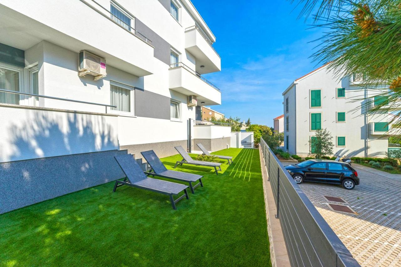Summer Breeze Pool Apartments Novalja Dış mekan fotoğraf